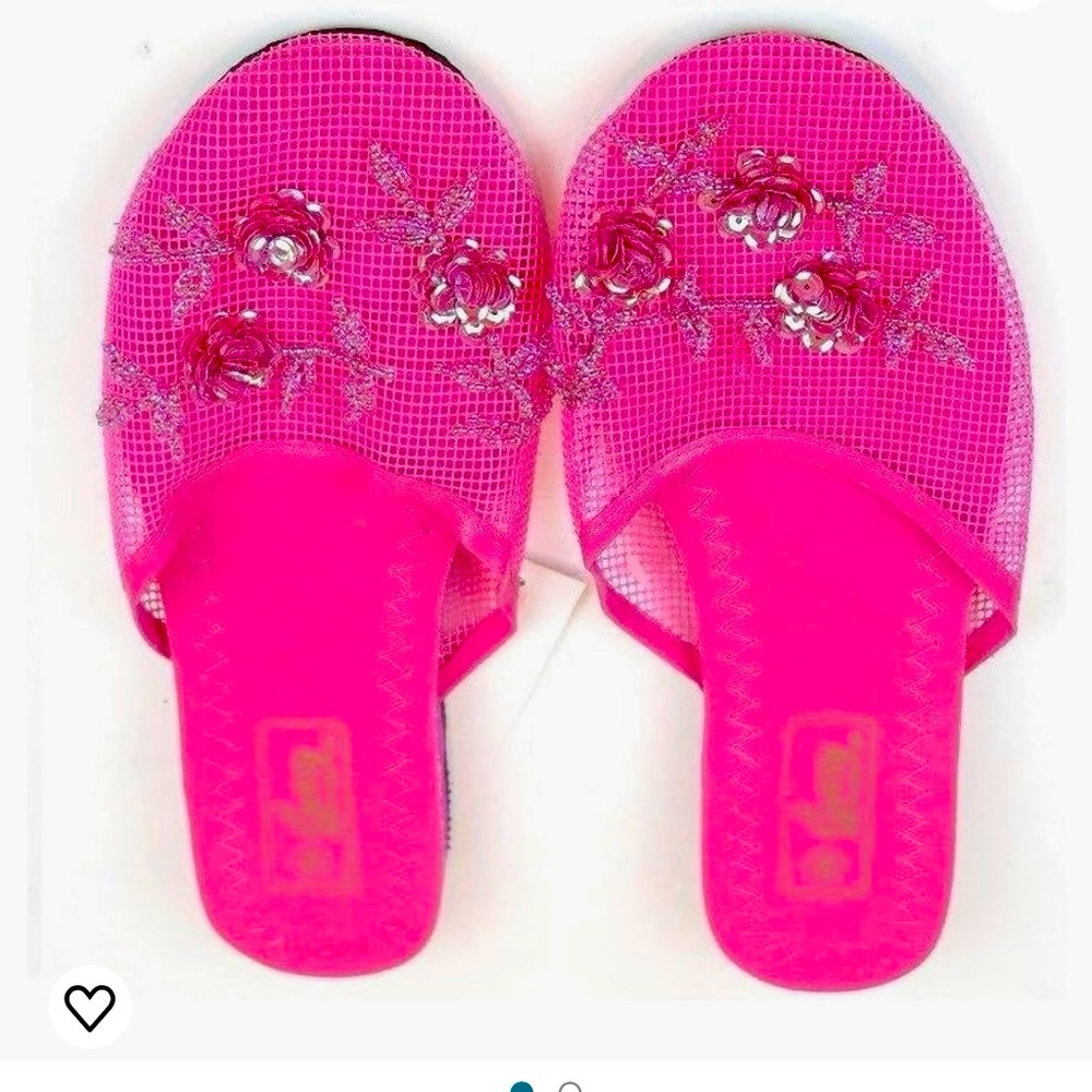 Women’s slippers